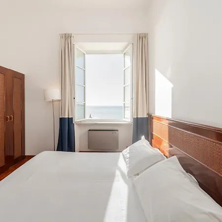 328 - Lord Nelson Chiavari, Vista Mare 1 *