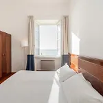 328 - Lord Nelson Chiavari, Vista Mare 1 *