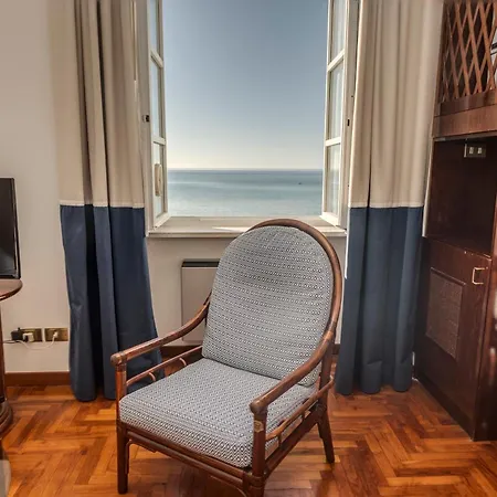 아파트 328 - Lord Nelson Chiavri - Appartamento 1 Vista Mare 키아바리