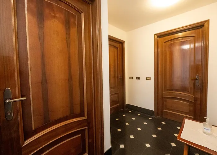 328 - Lord Nelson Chiavari, Vista Mare 1 Apartament